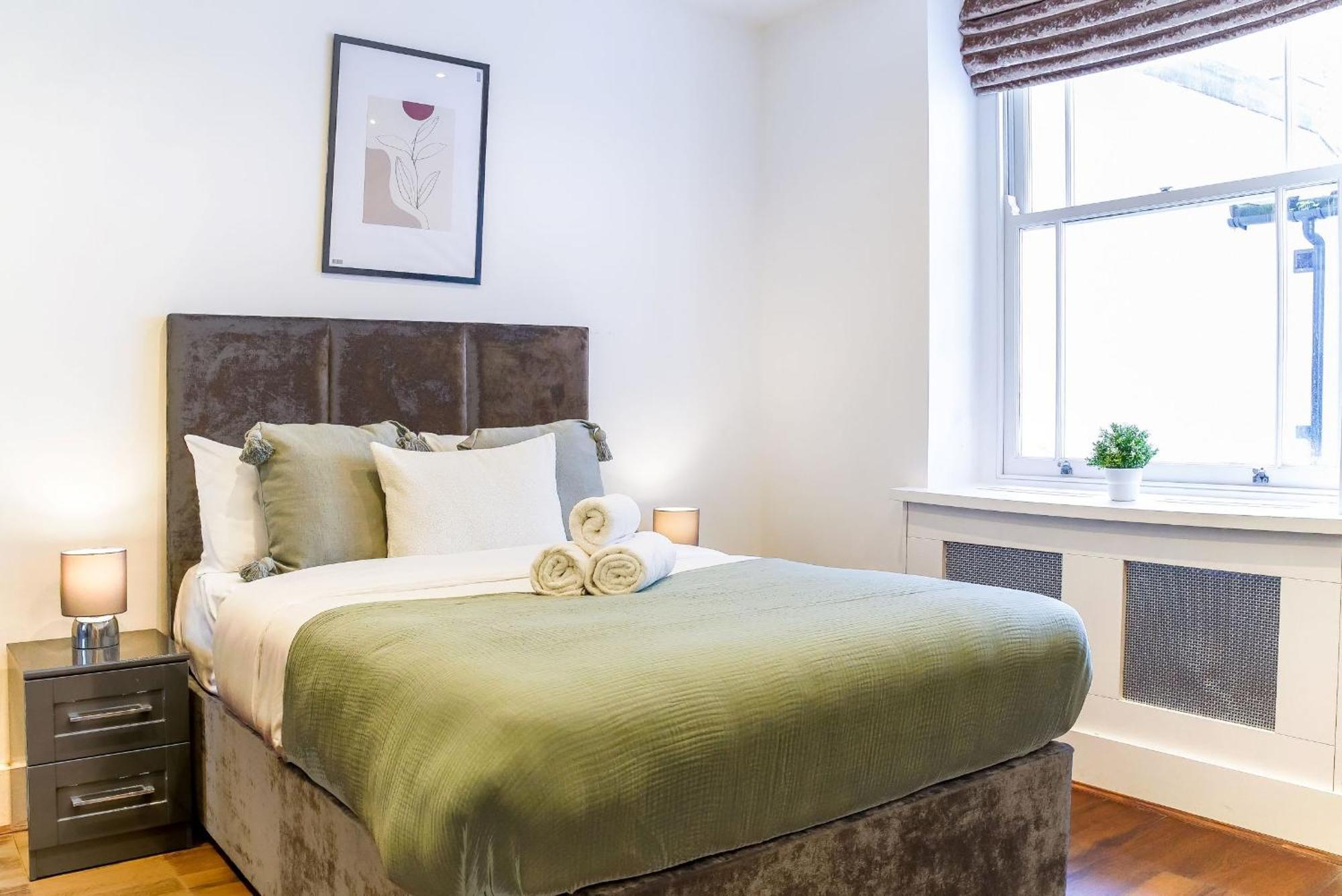 Notting Hill & Hyde Park - 2Br - Cityapartmentstay Londen Buitenkant foto